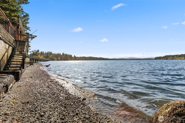 3130 Steamboat Island Road NW, Olympia, WA 98502