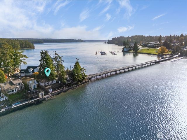 3130 Steamboat Island Road NW, Olympia, WA 98502