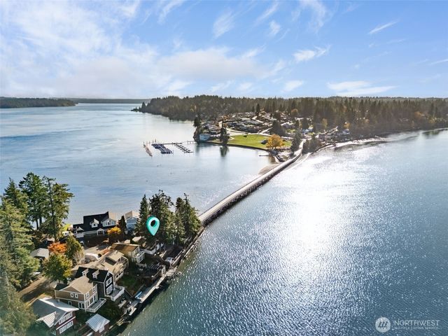 3130 Steamboat Island Road NW, Olympia, WA 98502