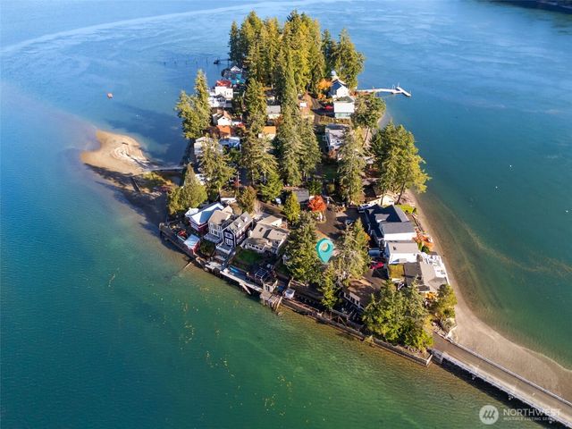 3130 Steamboat Island Road NW, Olympia, WA 98502