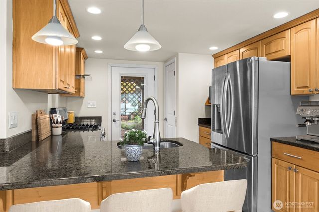 3130 Steamboat Island Road NW, Olympia, WA 98502