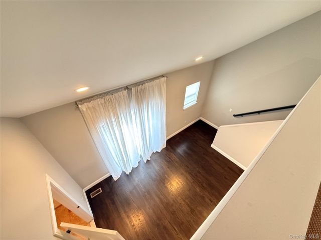318 Cross Street 2, Westbury, NY 11590