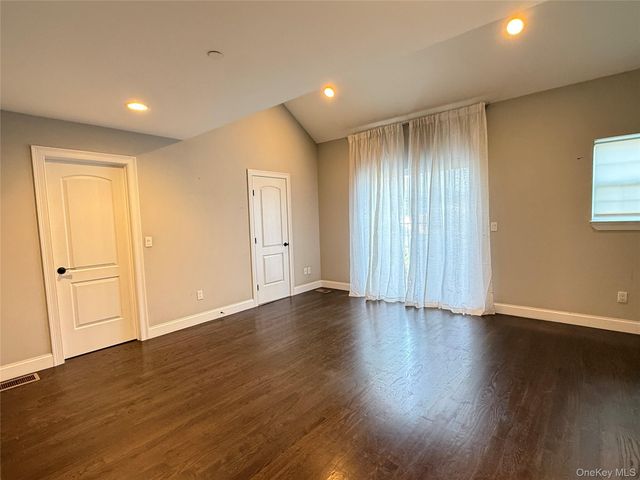 318 Cross Street 2, Westbury, NY 11590