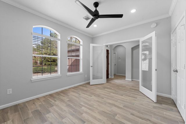 15 Patina Pines Place, The Woodlands, TX 77381