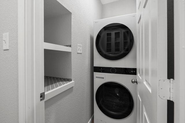 15 Patina Pines Place, The Woodlands, TX 77381