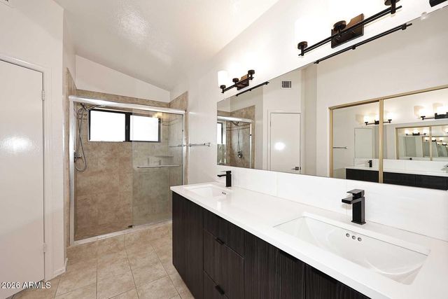 9079 E Davenport Drive, Scottsdale, AZ 85260