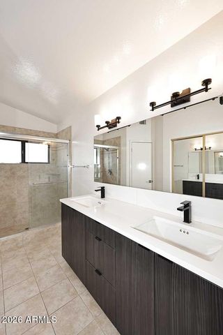 9079 E Davenport Drive, Scottsdale, AZ 85260