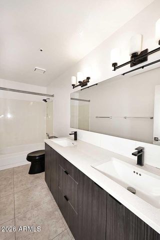 9079 E Davenport Drive, Scottsdale, AZ 85260