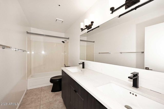 9079 E Davenport Drive, Scottsdale, AZ 85260