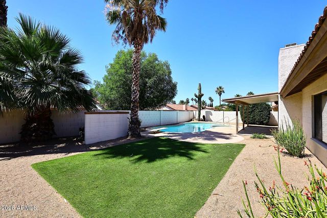9079 E Davenport Drive, Scottsdale, AZ 85260