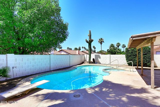 9079 E Davenport Drive, Scottsdale, AZ 85260