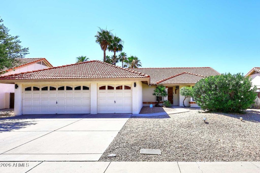 9079 E Davenport Drive, Scottsdale, AZ 85260