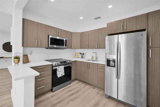 6540 SW 4th St 6540, Miami, FL 33144