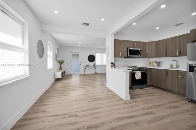 6540 SW 4th St 6540, Miami, FL 33144