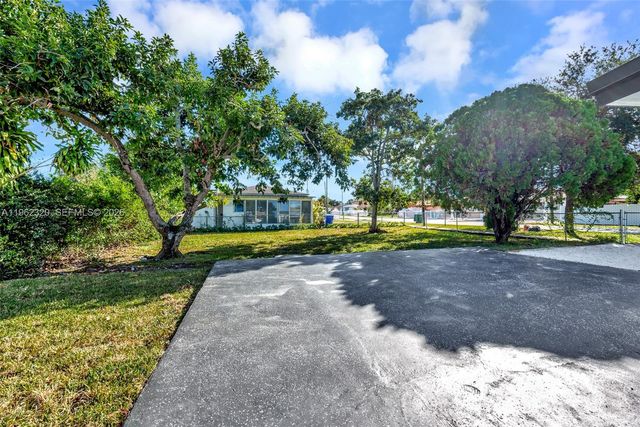 6540 SW 4th St 6540, Miami, FL 33144