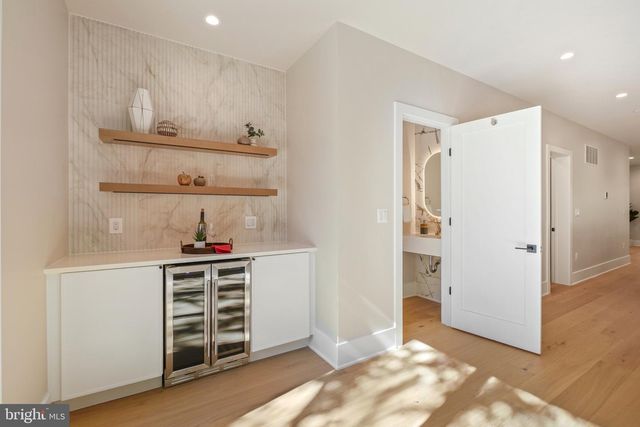 4414 HARRISON ST NW, Washington, DC 20015