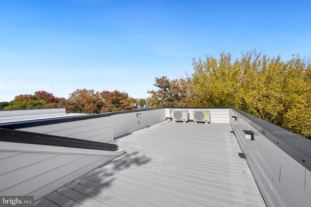 4414 HARRISON ST NW, Washington, DC 20015