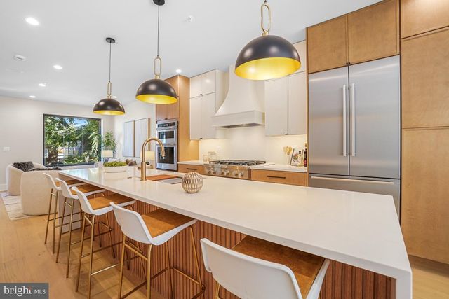 4414 HARRISON ST NW, Washington, DC 20015