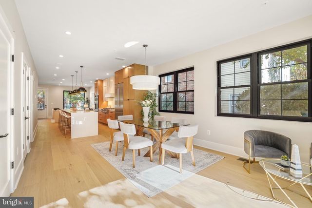 4414 HARRISON ST NW, Washington, DC 20015