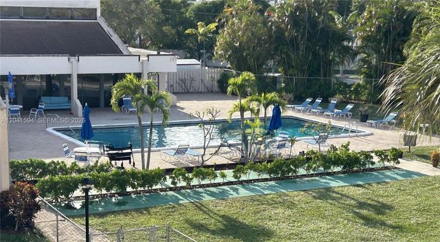 2551 Aragon Blvd 310, Sunrise, FL 33322