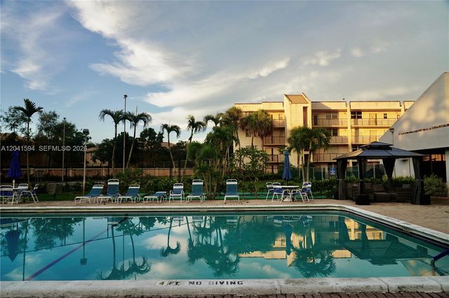2551 Aragon Blvd 310, Sunrise, FL 33322