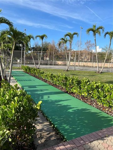 2551 Aragon Blvd 310, Sunrise, FL 33322