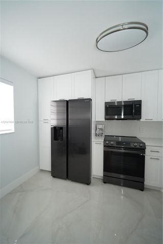 2551 Aragon Blvd 310, Sunrise, FL 33322