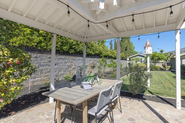 1184 Jerome Way, Napa, CA 94558