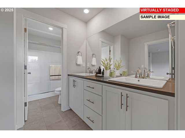 9040 Sw VERMILLION Dr, Tualatin, OR 97062