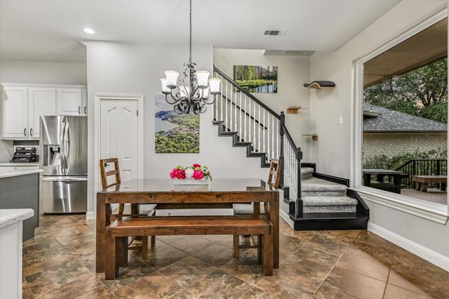 8802 Westminster GLN, Austin, TX 78730