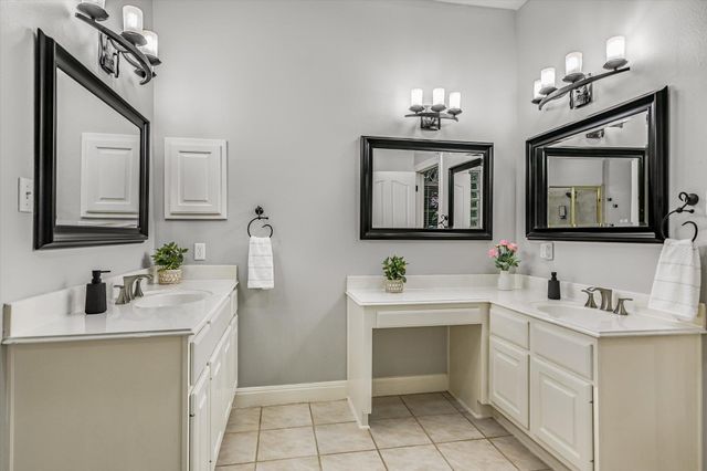 8802 Westminster GLN, Austin, TX 78730