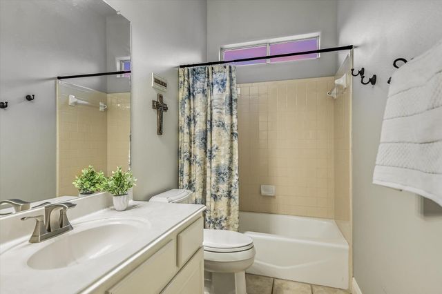 8802 Westminster GLN, Austin, TX 78730