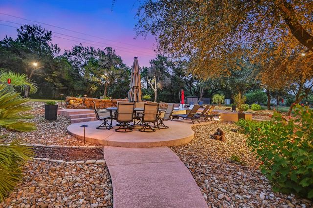 8802 Westminster GLN, Austin, TX 78730