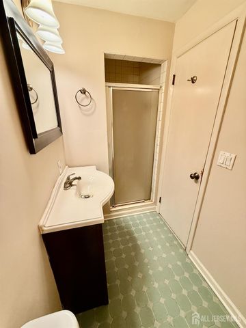 150 Karrville Road, Mansfield, NJ 07865