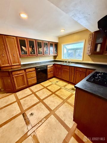 150 Karrville Road, Mansfield, NJ 07865