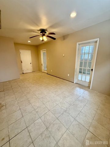 150 Karrville Road, Mansfield, NJ 07865