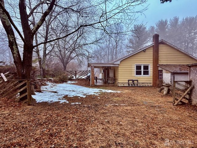 150 Karrville Road, Mansfield, NJ 07865