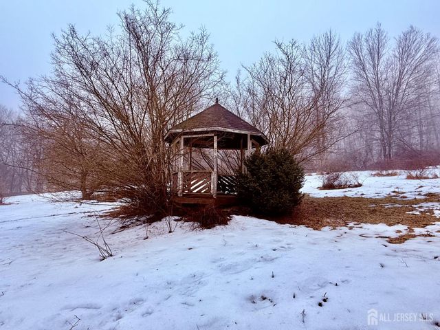 150 Karrville Road, Mansfield, NJ 07865