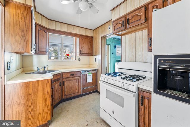161 FAIRMOUNT AVE, Ridley Park, PA 19078