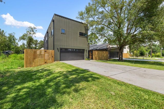 1420 Primrose Street, Conroe, TX 77385