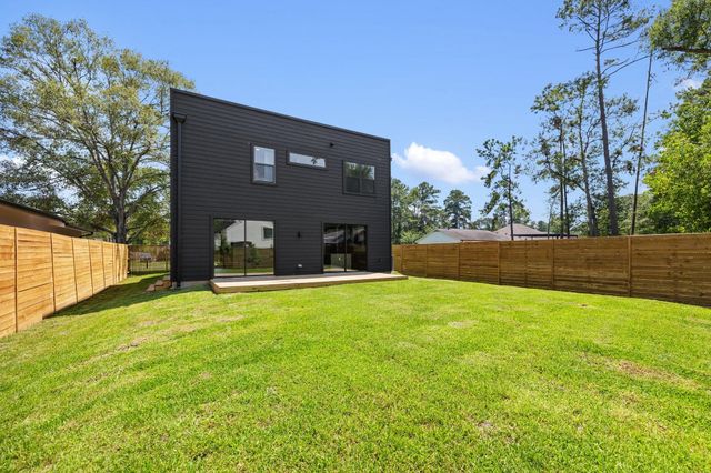 1420 Primrose Street, Conroe, TX 77385
