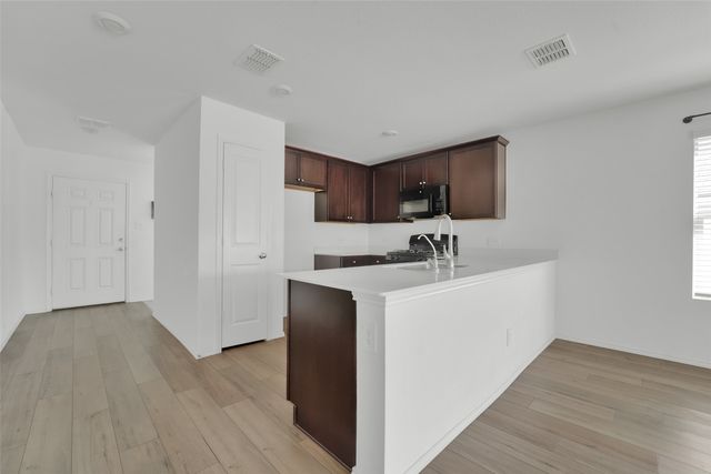 305 Frio Pass Trail, Fort Worth, TX 76052