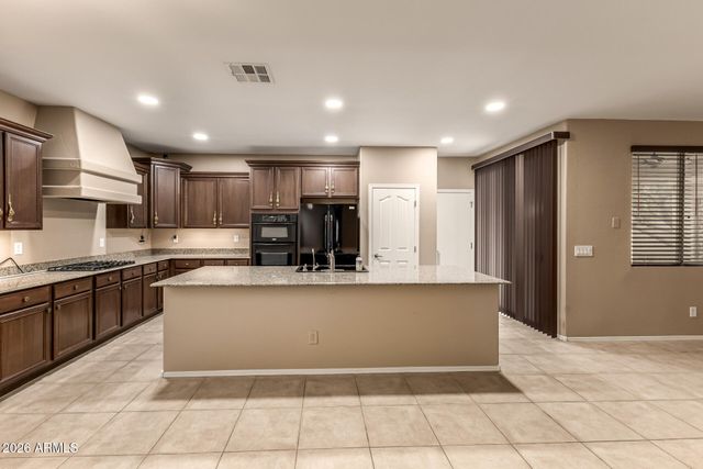 1694 S ROCHESTER Drive, Gilbert, AZ 85295