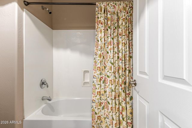 1694 S ROCHESTER Drive, Gilbert, AZ 85295