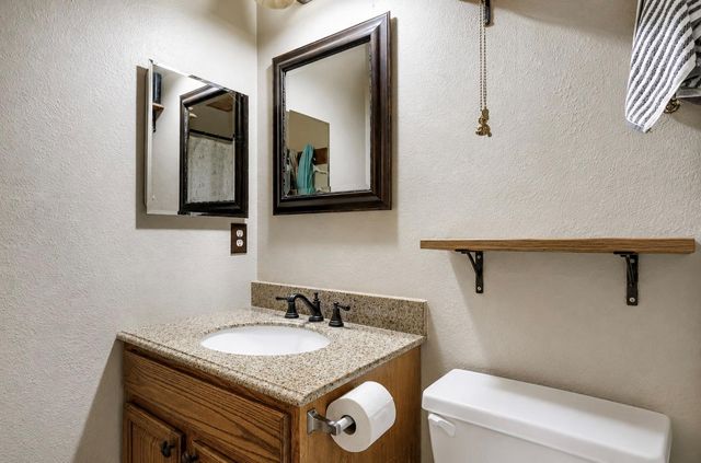 5401 County Road 200, Liberty Hill, TX 78642