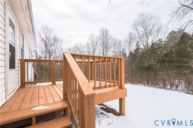 897 Willow Lake Rd, Buckingham, VA 23921