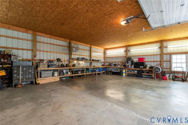 897 Willow Lake Rd, Buckingham, VA 23921