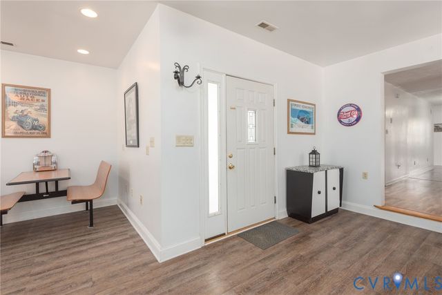 897 Willow Lake Rd, Buckingham, VA 23921