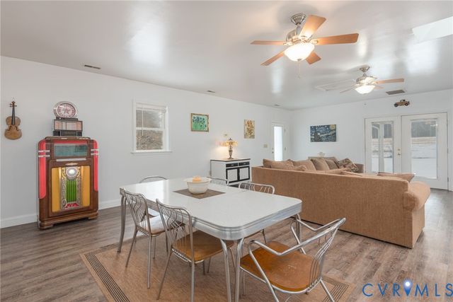 897 Willow Lake Rd, Buckingham, VA 23921