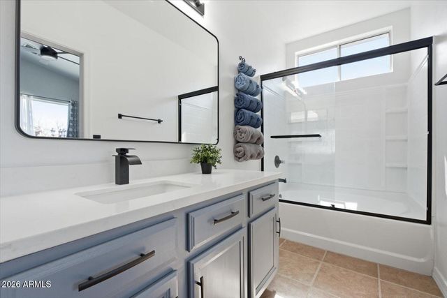 6822 S 40TH Drive, Phoenix, AZ 85041